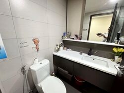 d'Nest (D18), Condominium #568347261